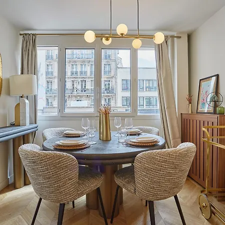 Apartment Centre De By Studioprestige