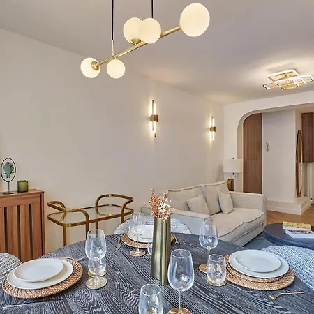 Centre De By Studioprestige *