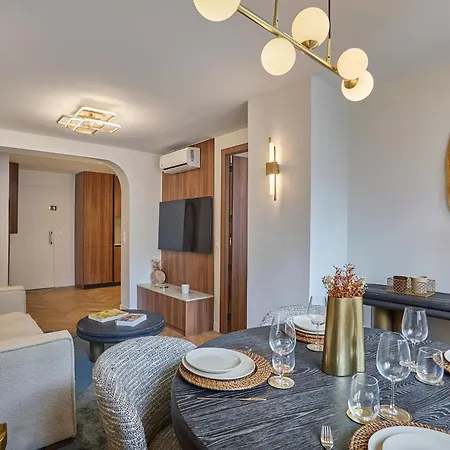 Centre De By Studioprestige