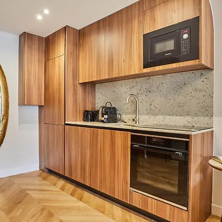 Centre De By Studioprestige パリ